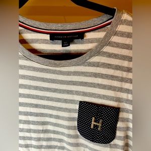 Tommy Hilfiger stripped T shirt Dress Large white grey like new design on pocket